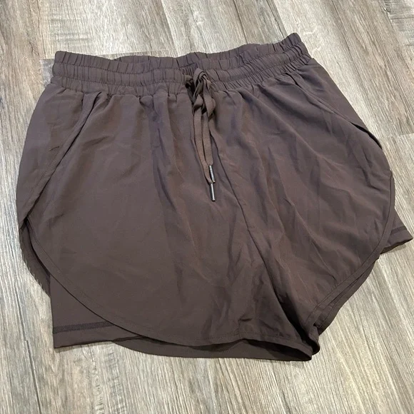 Buff Bunny Women’s Lifesaver Shorts - Dark Brown Size Medium - Picture 4 of 12